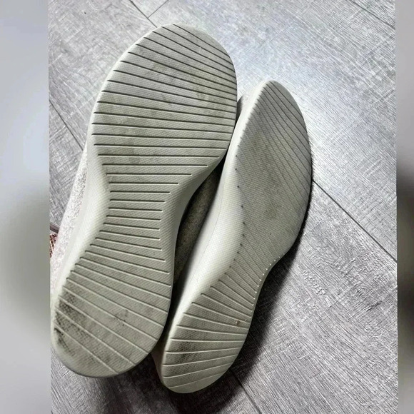 Allbirds Mens Merino Wool Runners in Sand Beige - Picture 6 of 7